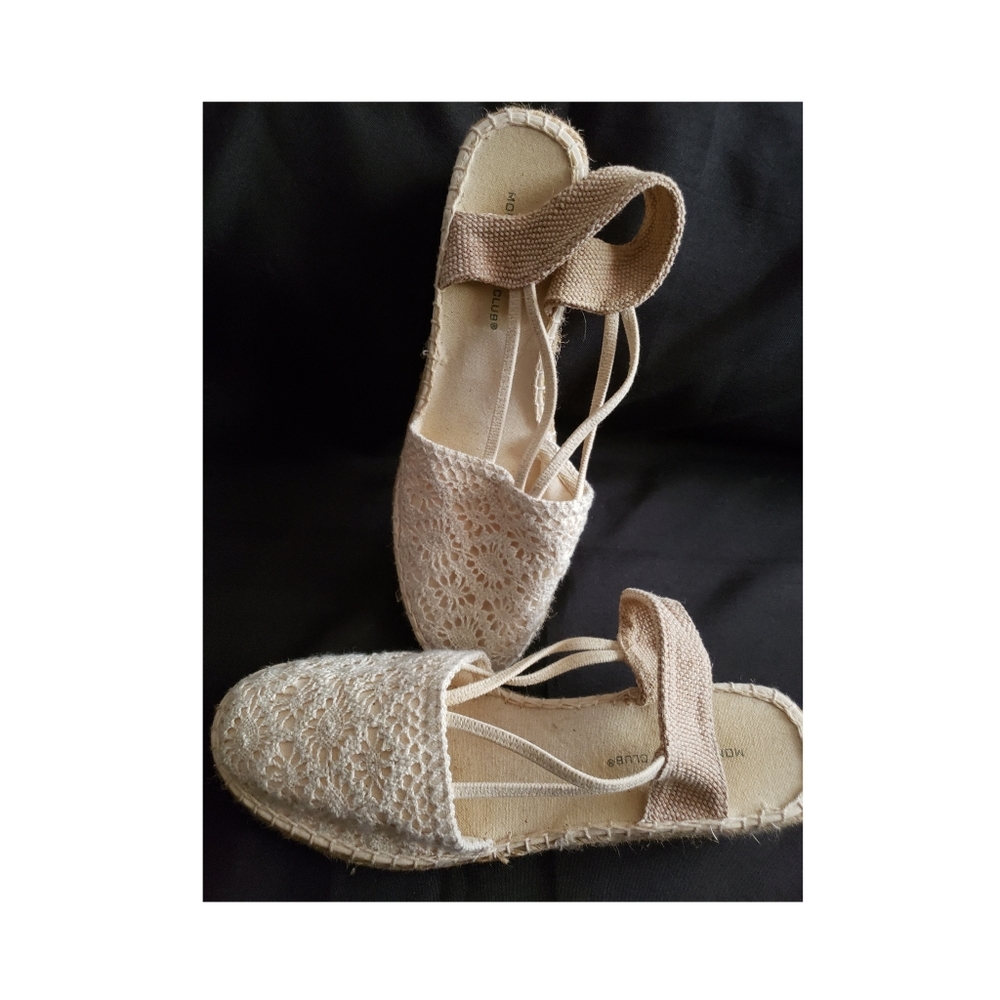 Montego bay club cream wedge shoe